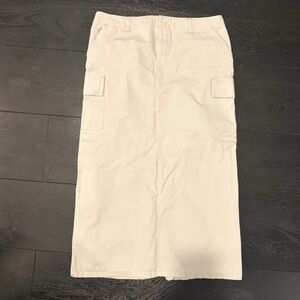 Old Navy White and Tan Cargo Skirt